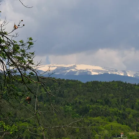 Apalni 3*